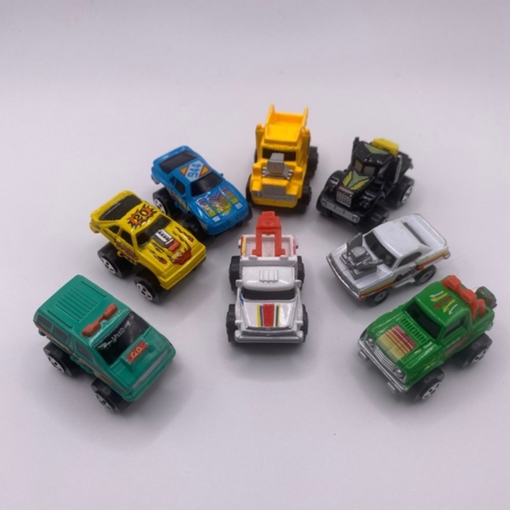 Vintage‎ Galoob 1980's 87-88 Micro Machines Lot Cars Trucks Jeeps Dump Truck